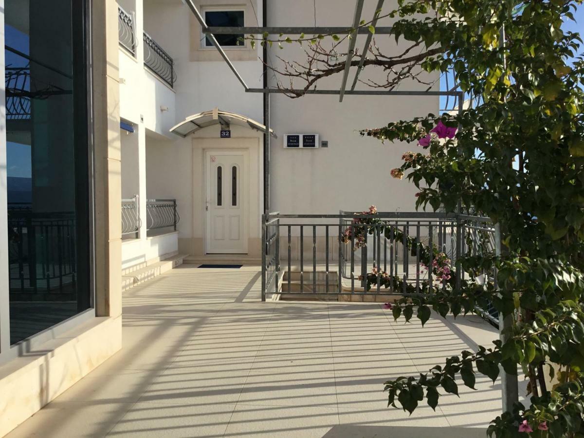 Beach Penthouse Diamond Omiš Dış mekan fotoğraf